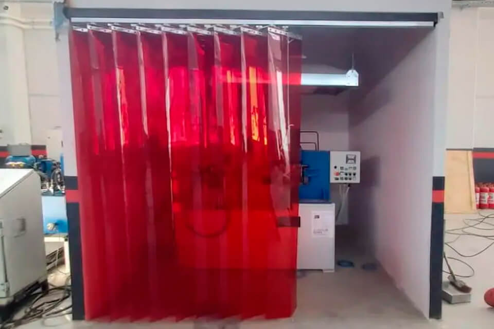 Штора ПВХ универсальная 300, цветная, гладкая