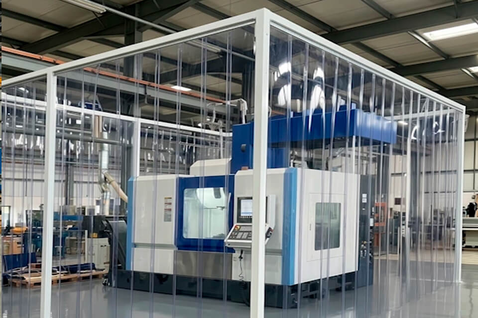 Завеса ПВХ стандартная 300, полупрозрачная, гладкая