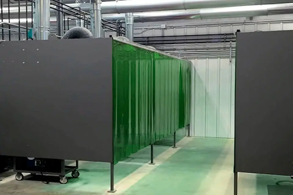 Завеса ПВХ для сварки 400, зеленая, гладкая